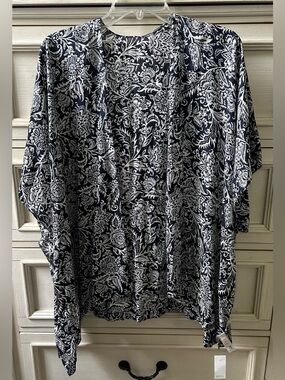 Navy and White Floral Kimono - NEW